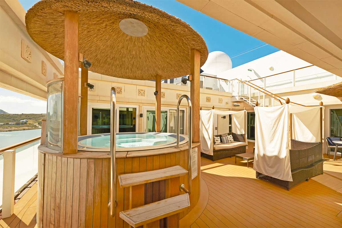 Norwegian Gem apartament Courtyard Garden Villa H1