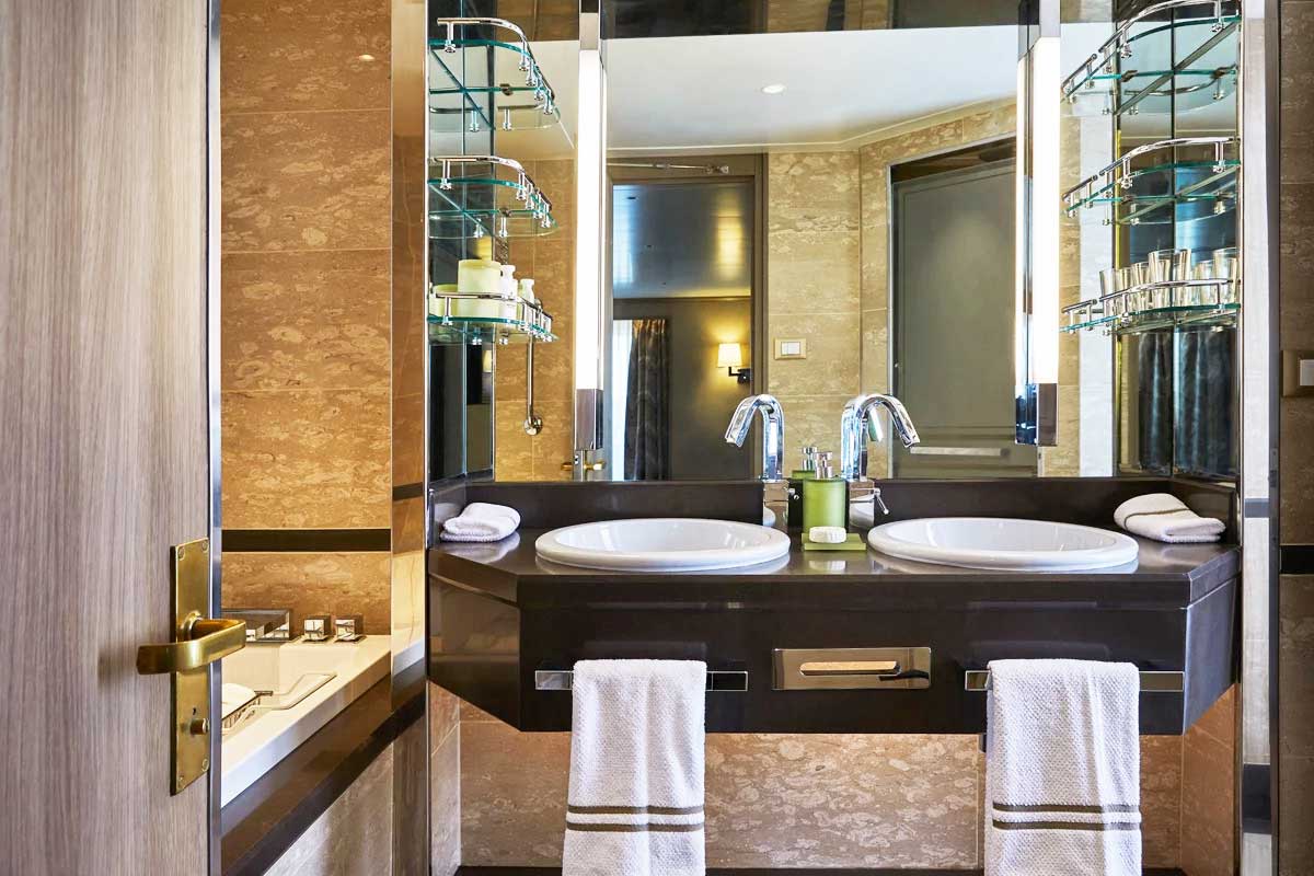 Silver Shadow apartament Owners