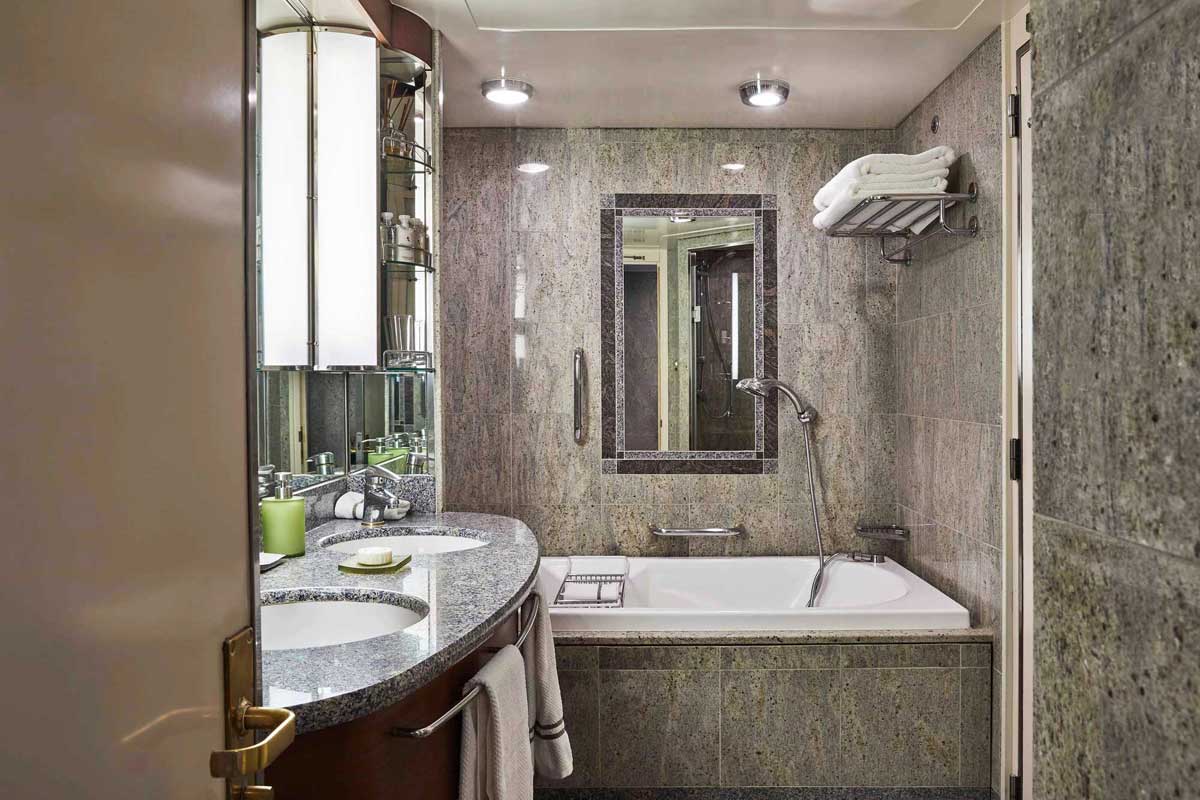 Silver Whisper apartament Medallion