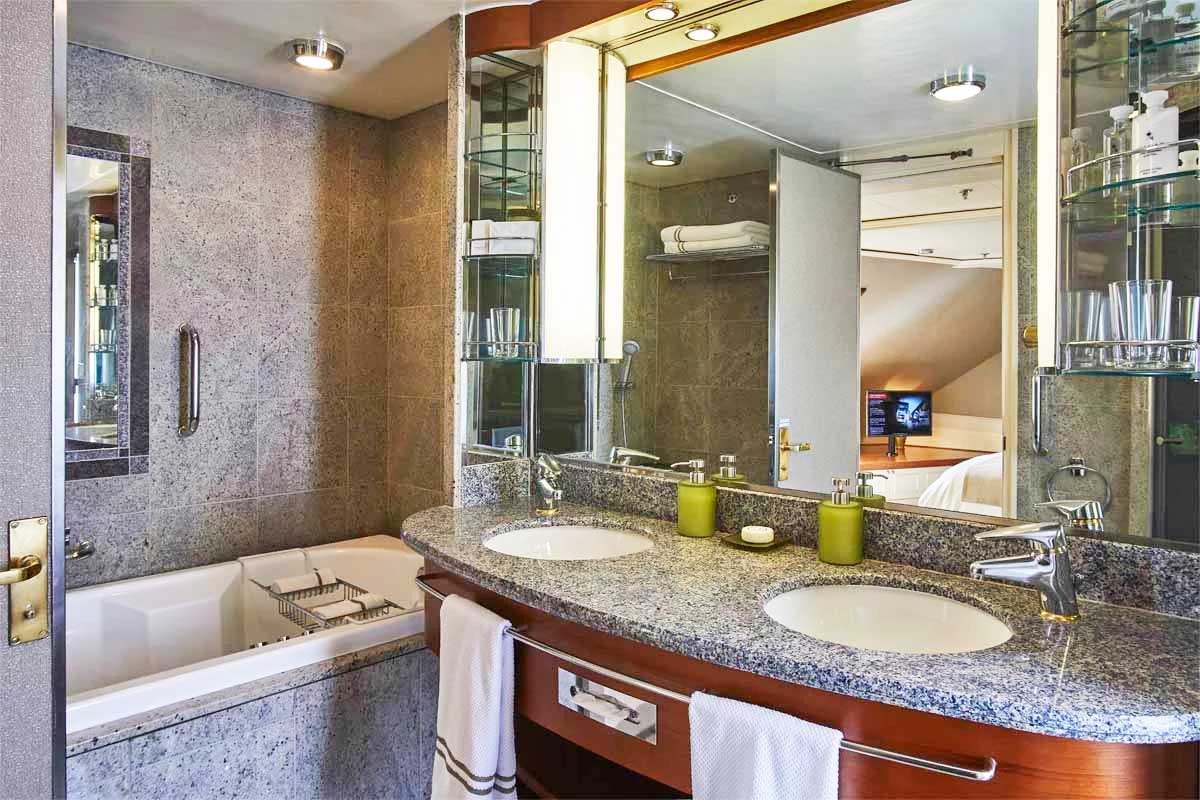 Silver Whisper apartament Royal